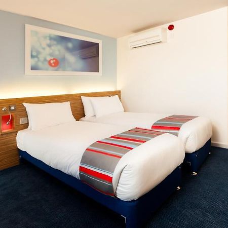 แทรเวลลอดจ์ ฟอร์ท วิลเลียม Hotel ฟอร์ตวิลเลียม ภายนอก รูปภาพ